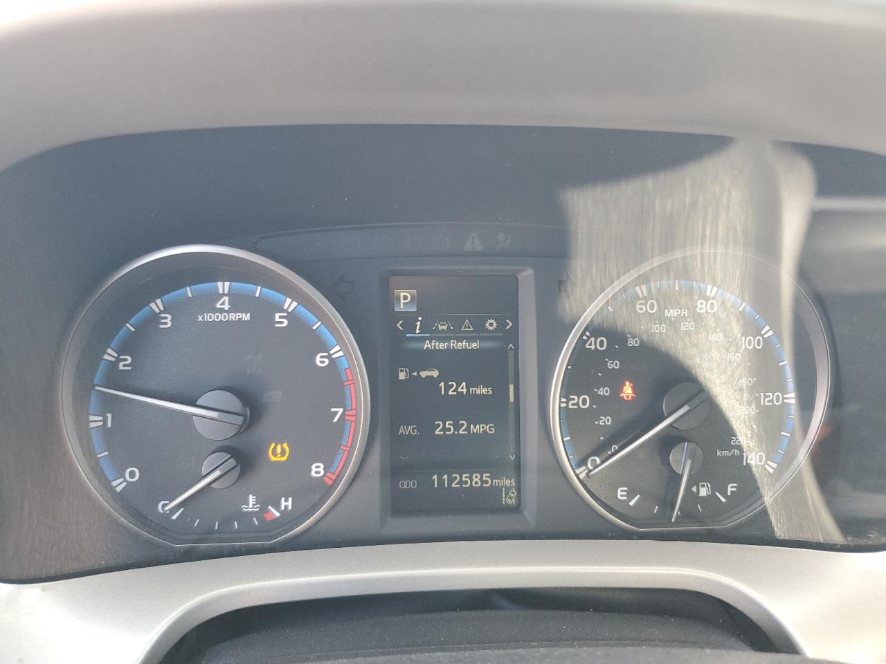 2T3ZFREV5HW391281 2017 Toyota Rav4 Le