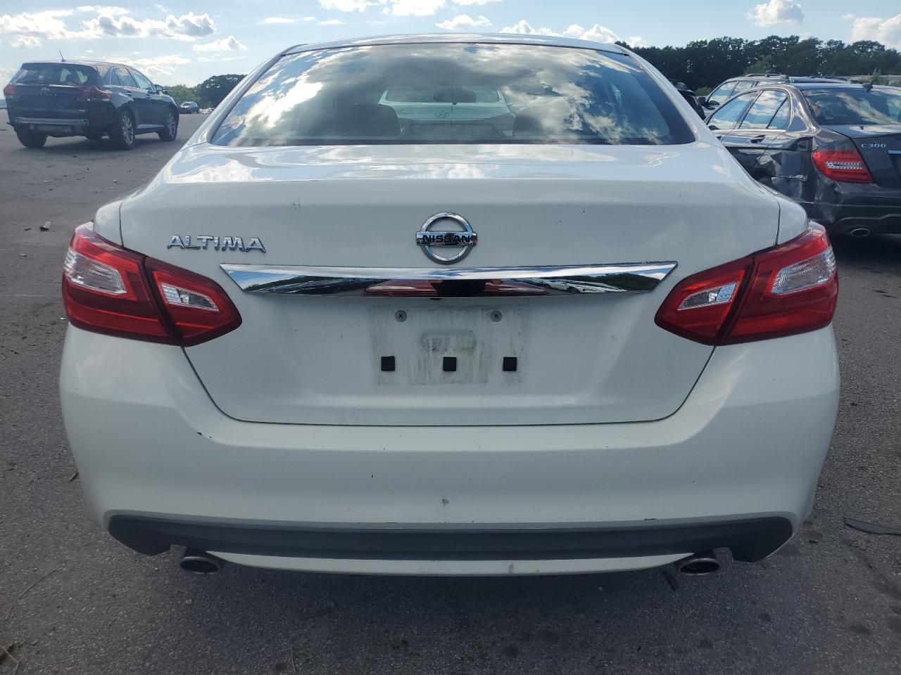 2016 Nissan Altima 2.5 vin: 1N4AL3AP1GN349731