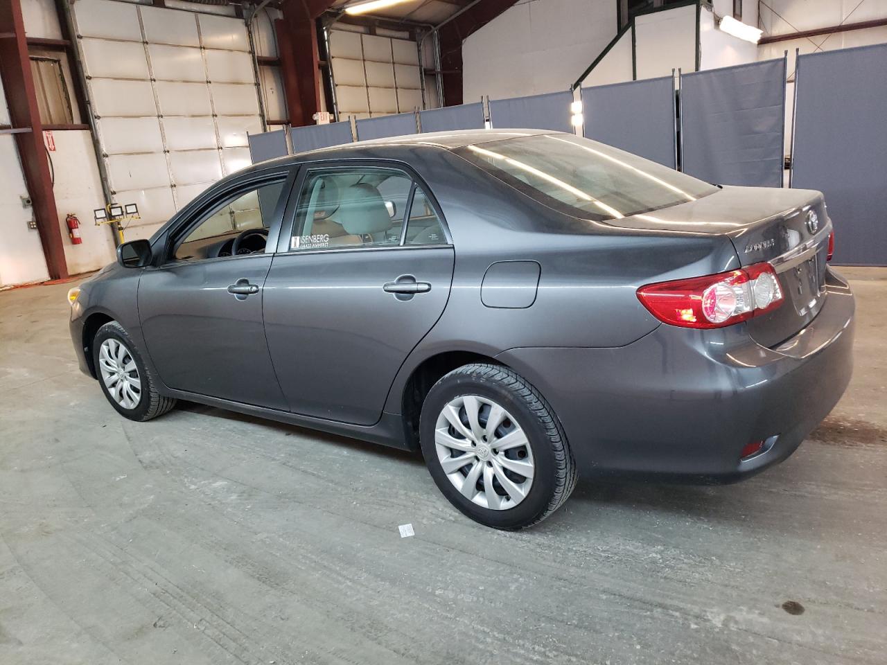 2T1BU4EE4DC035855 2013 Toyota Corolla Base