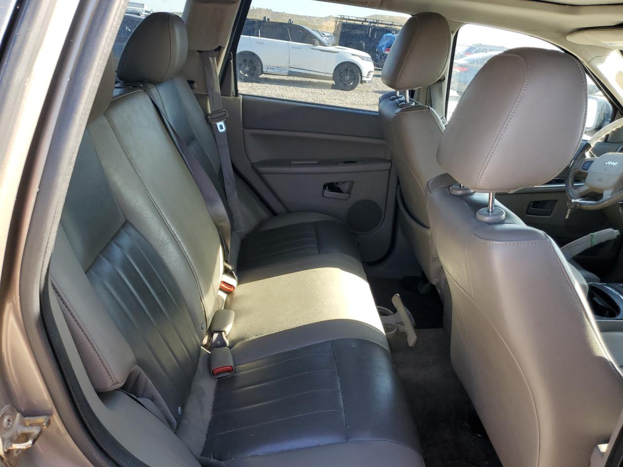 1J4HS48N85C663515 2005 Jeep Grand Cherokee Laredo