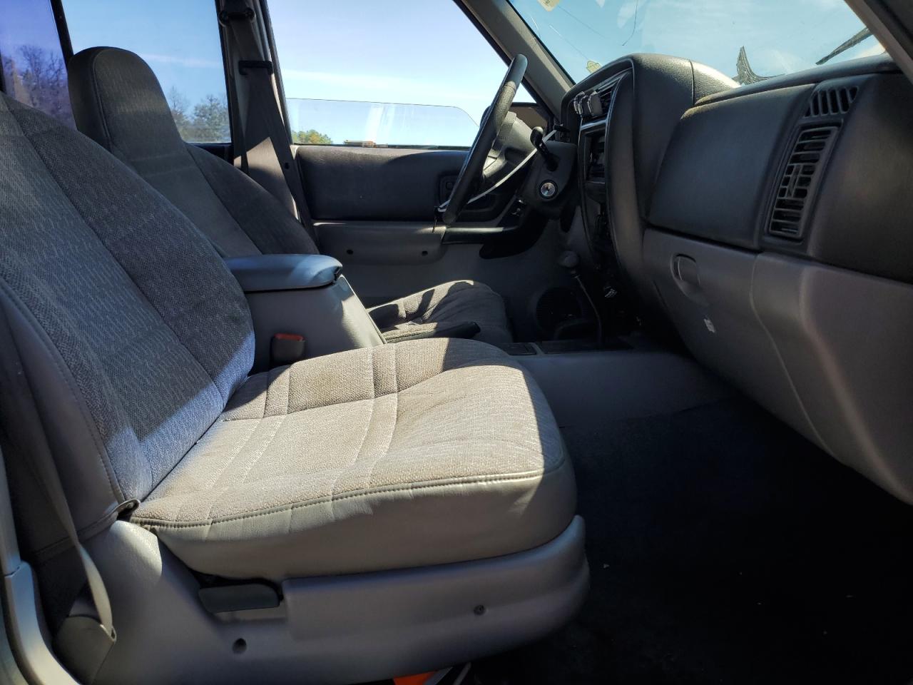 1J4FJ68S8WL248739 1998 Jeep Cherokee Sport