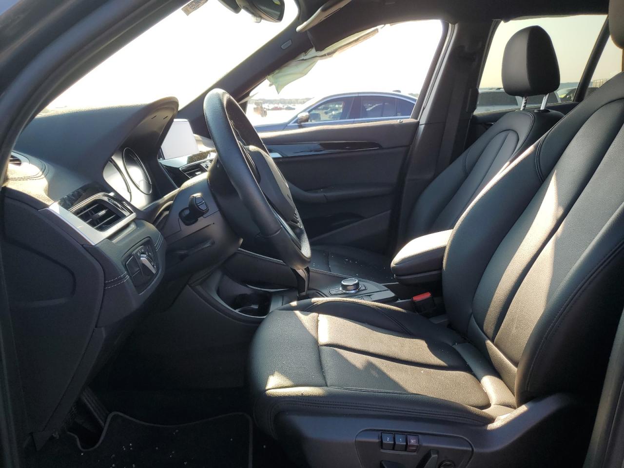 WBXJG9C04M5S70988 2021 BMW X1 xDrive28I