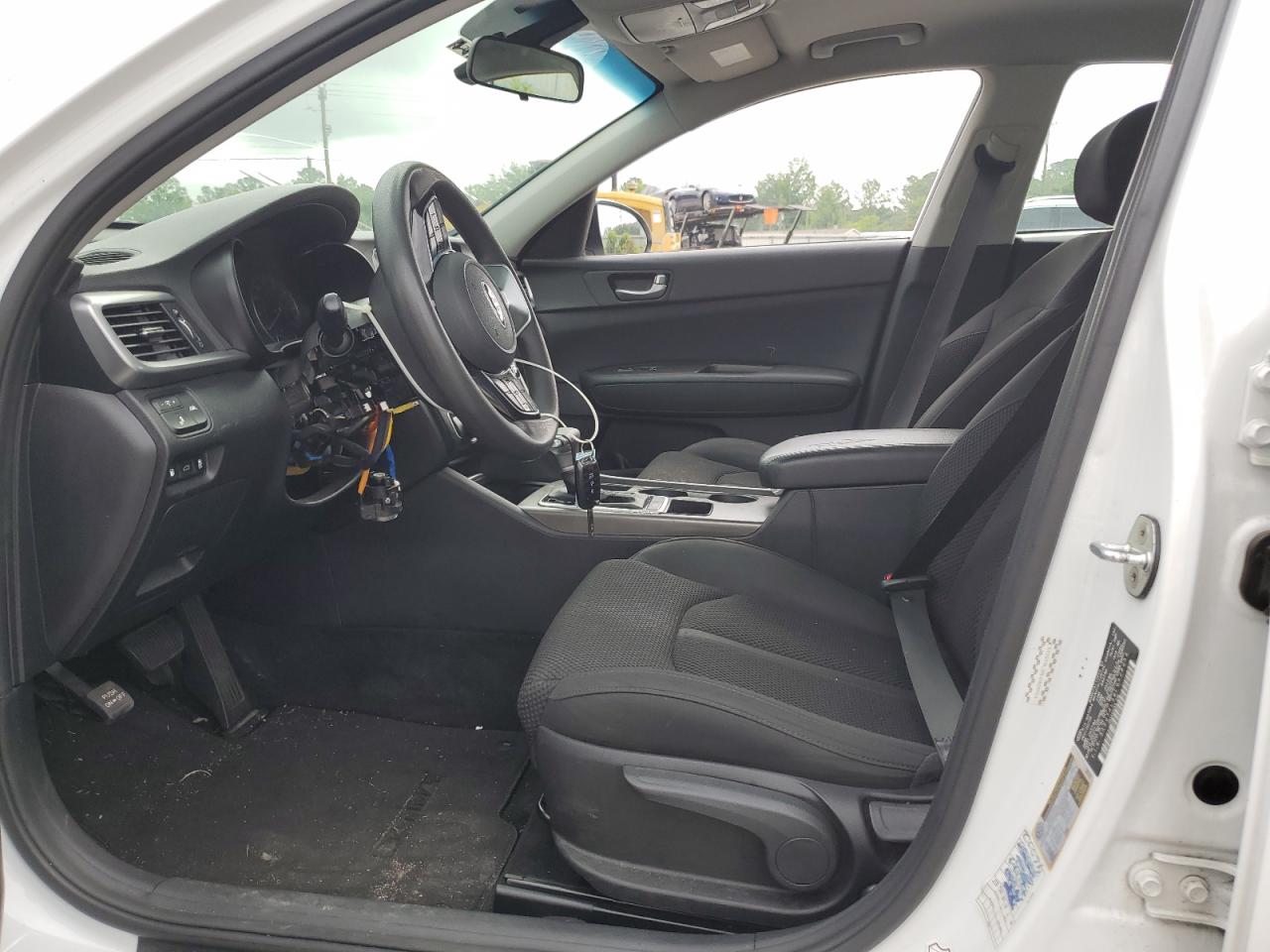 5XXGT4L38LG428954 2020 Kia Optima Lx