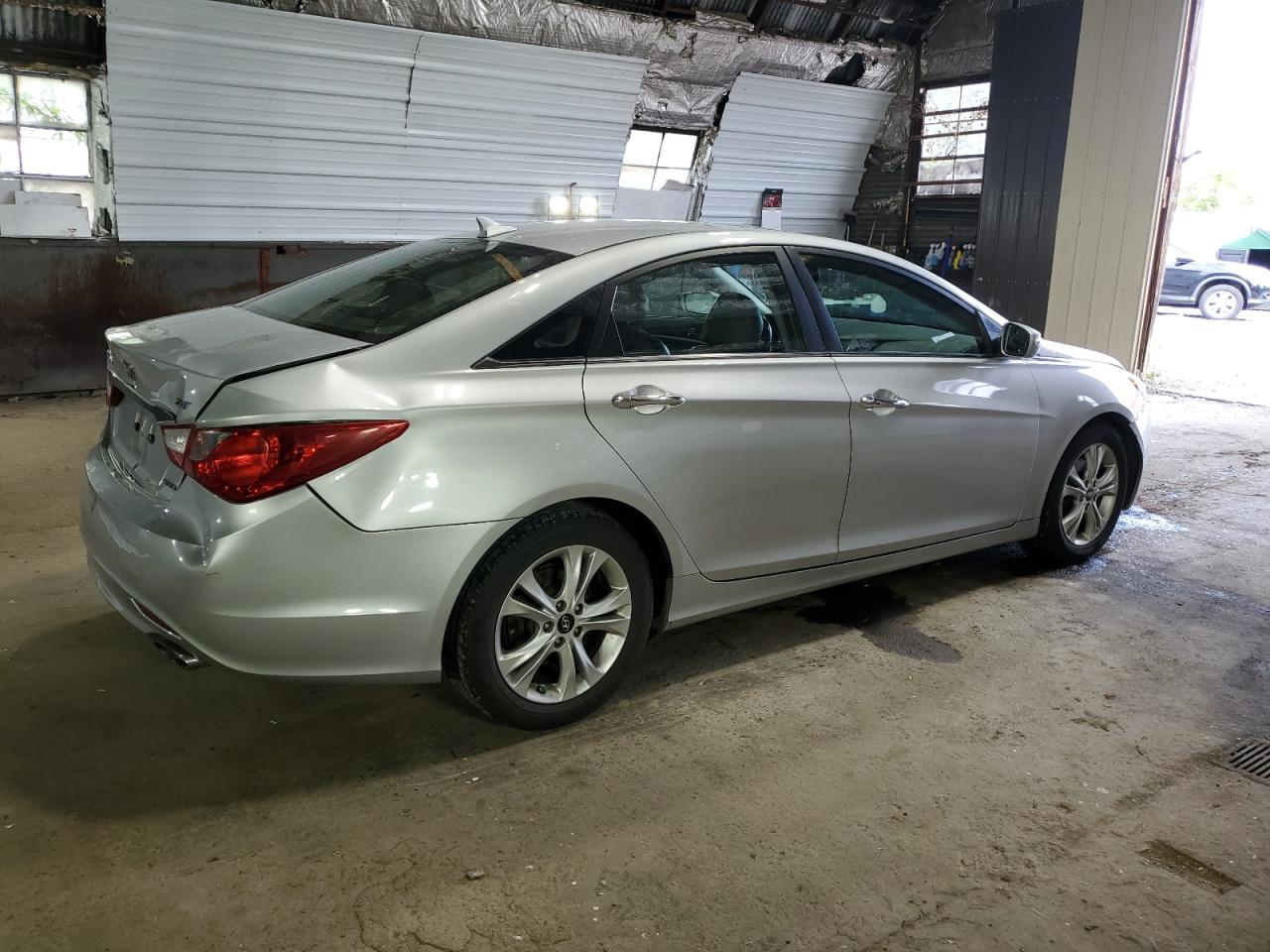 5NPEC4AB4BH304569 2011 Hyundai Sonata Se