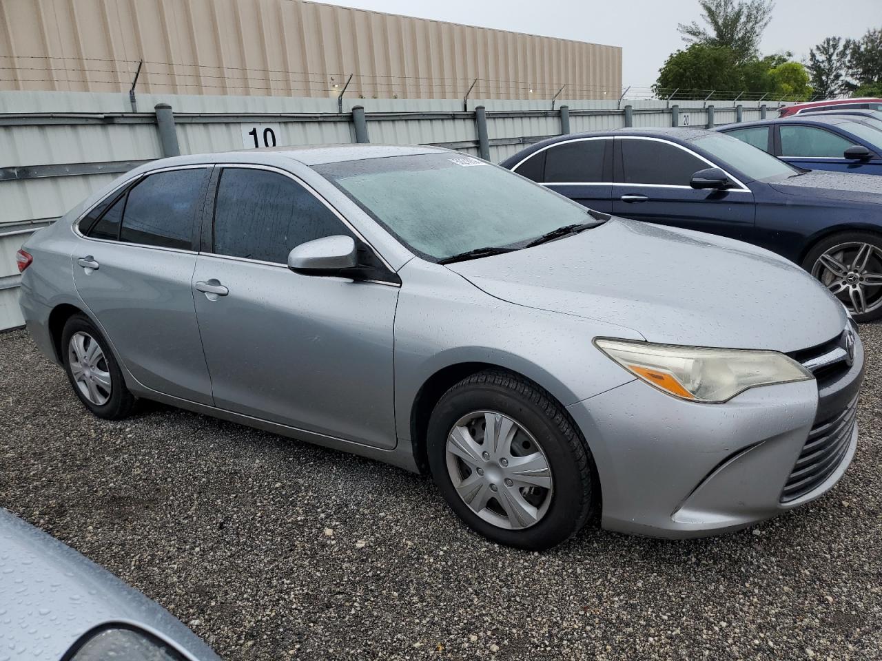 4T1BF1FK5FU002295 2015 Toyota Camry Le