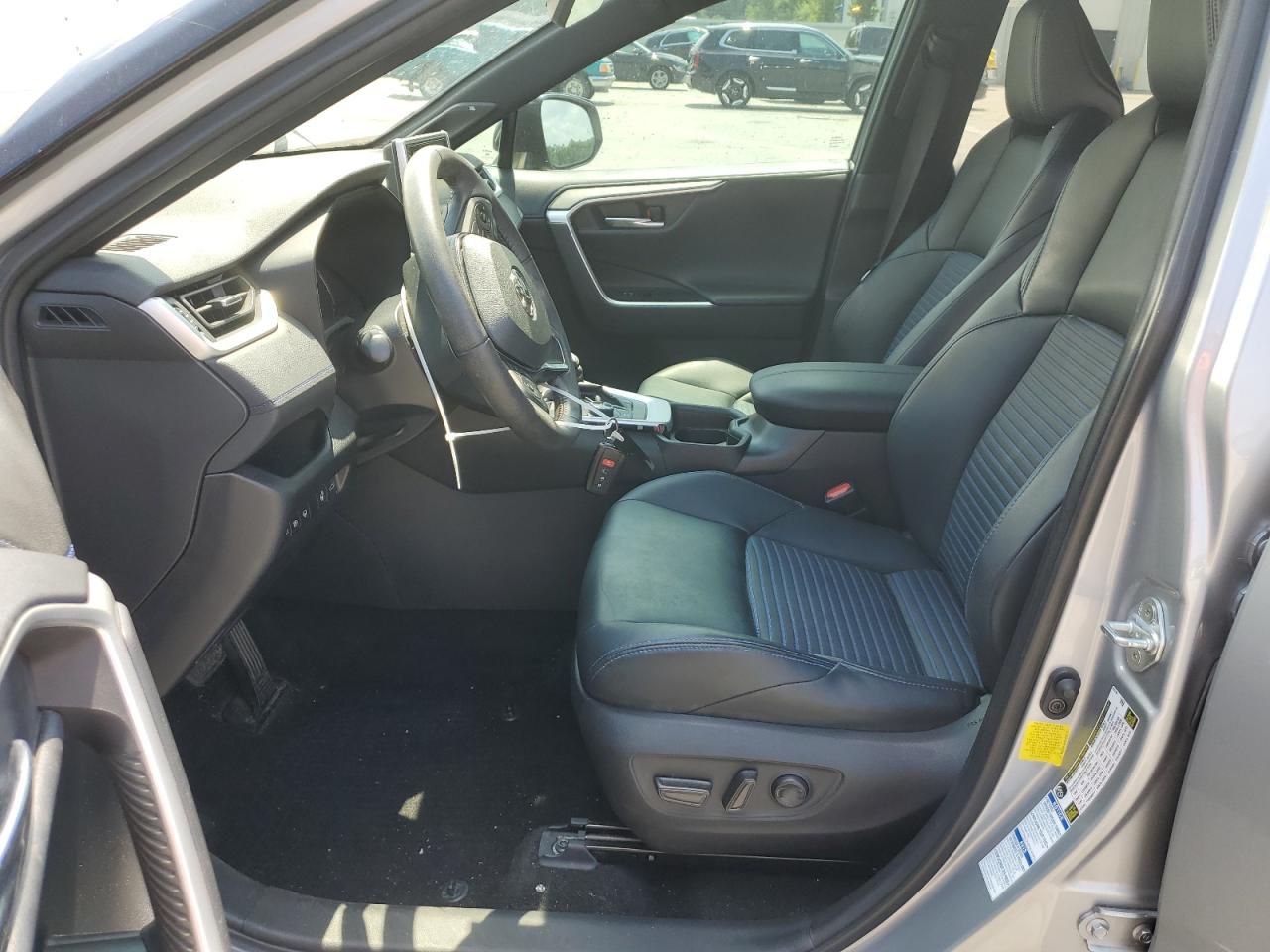 2T3E6RFV8MW008120 2021 Toyota Rav4 Xse