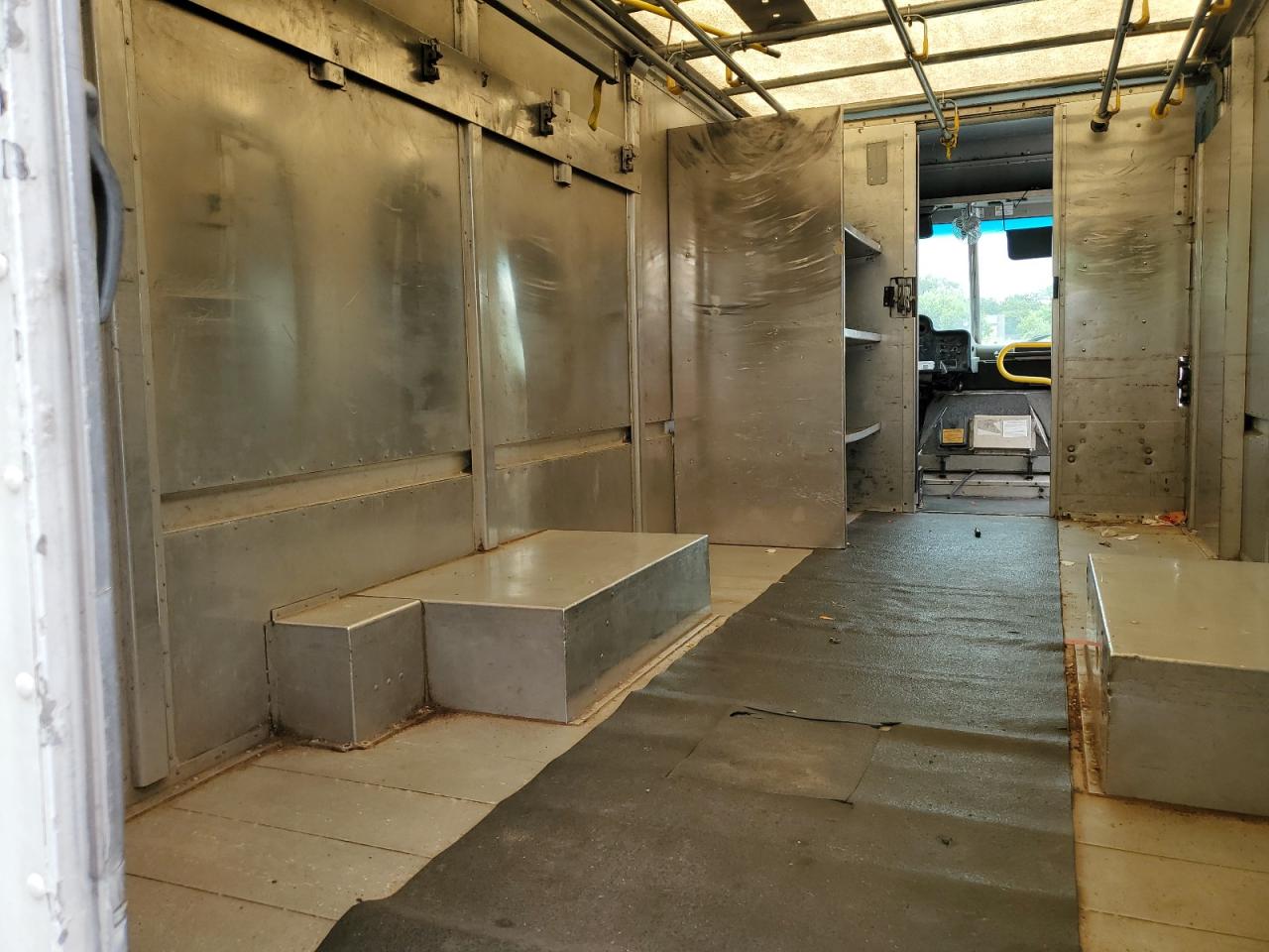 1FCKE39L63HB65310 2003 Ford Econoline E350 Super Duty Stripped Chassis