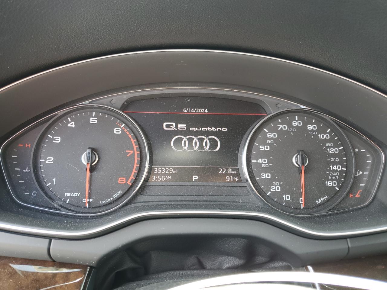 WA1ANAFY8K2042555 2019 Audi Q5 Premium