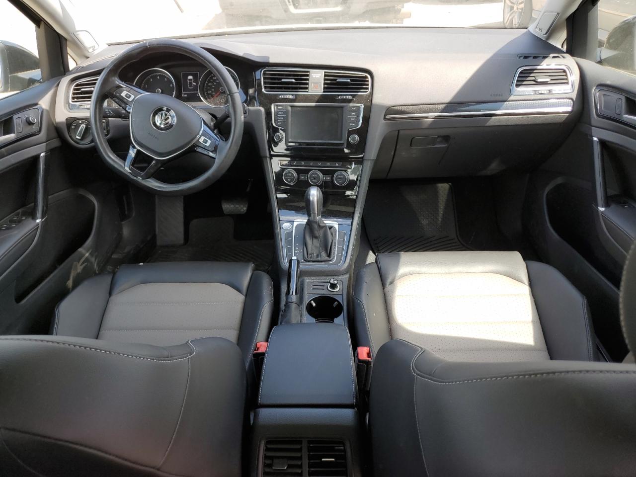 3VW217AU8HM019191 2017 Volkswagen Golf S