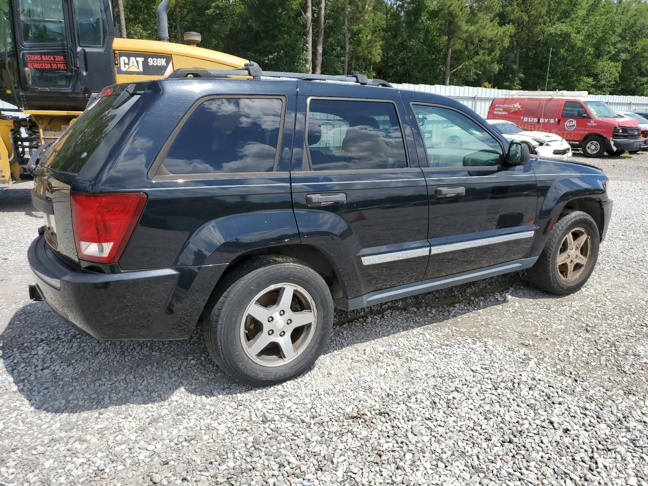 1J4HR48N55C715937 2005 Jeep Grand Cherokee Laredo