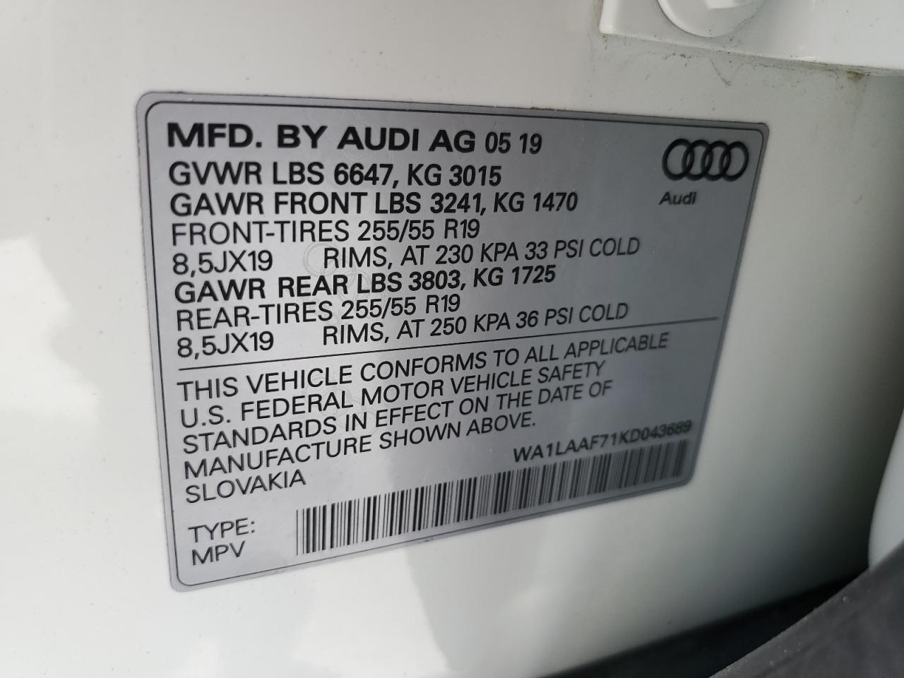 WA1LAAF71KD043689 2019 Audi Q7 Premium Plus