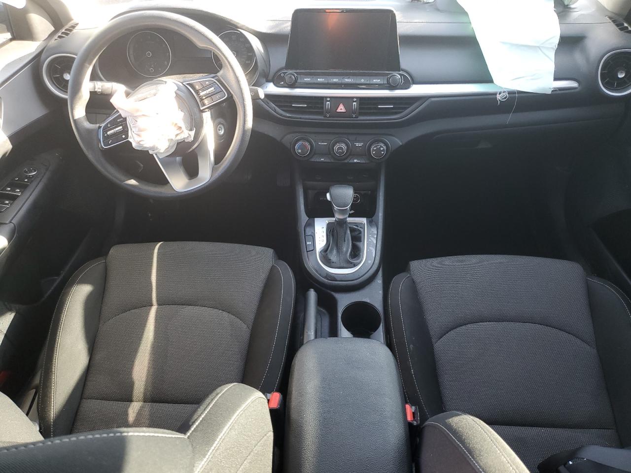 3KPF24ADXNE460231 2022 Kia Forte Fe