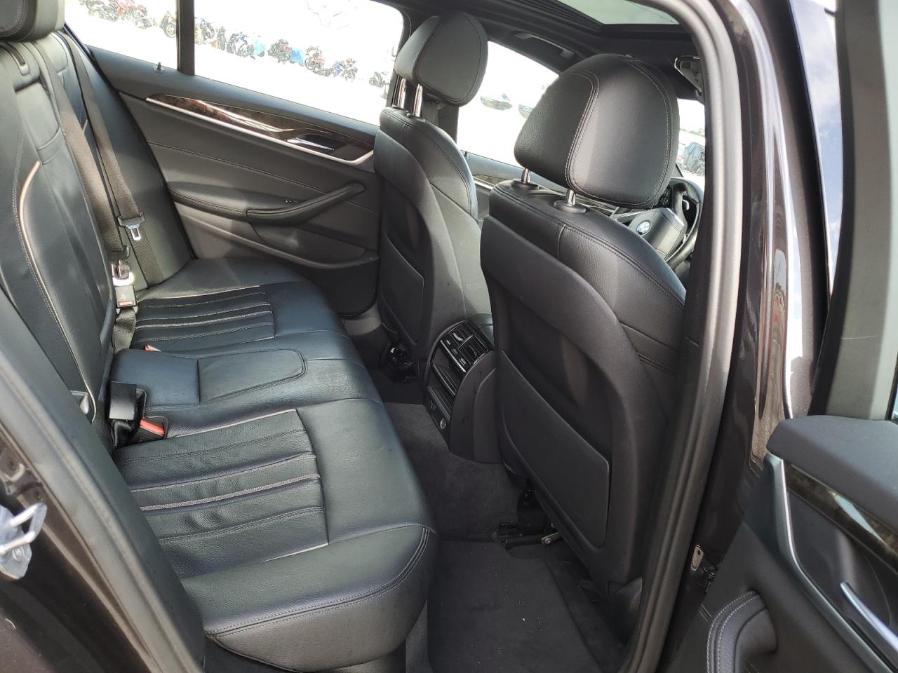 WBAJE5C51KWW08424 2019 BMW 540 I