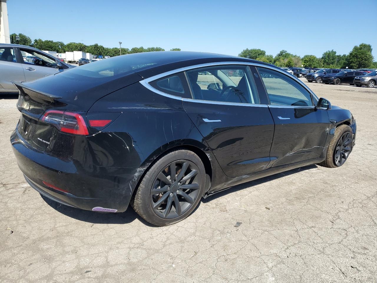 Lot #2846866684 2018 TESLA MODEL 3