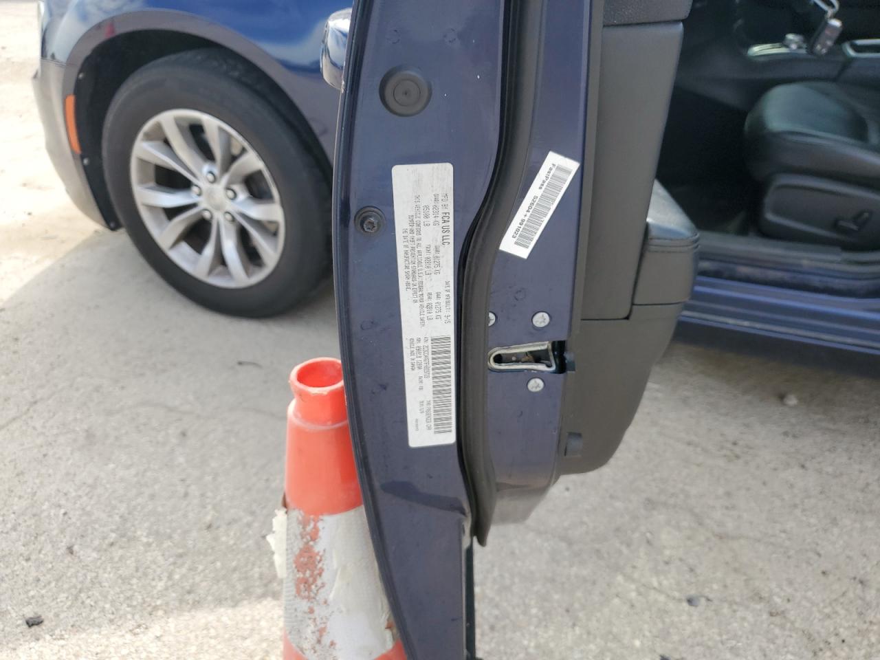 2C3CCAAG7FH929729 2015 Chrysler 300 Limited