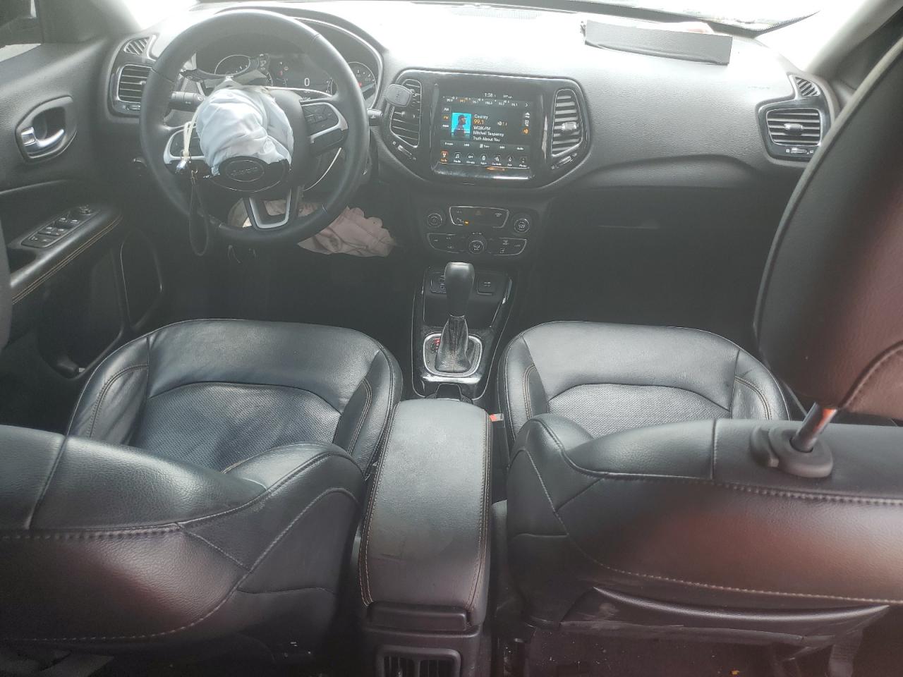 3C4NJCCB6JT156002 2018 Jeep Compass Limited