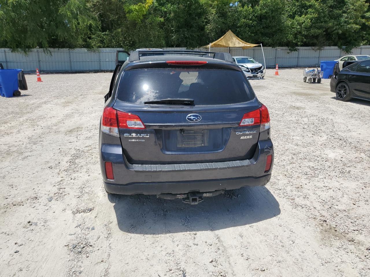 4S4BRBCC7B3407360 2011 Subaru Outback 2.5I Premium