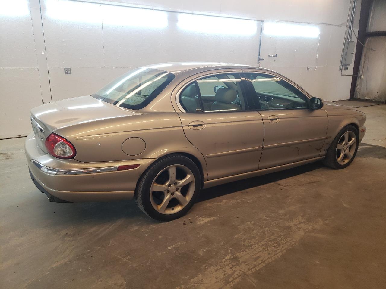 SAJEA51D93XD16532 2003 Jaguar X-Type 2.5