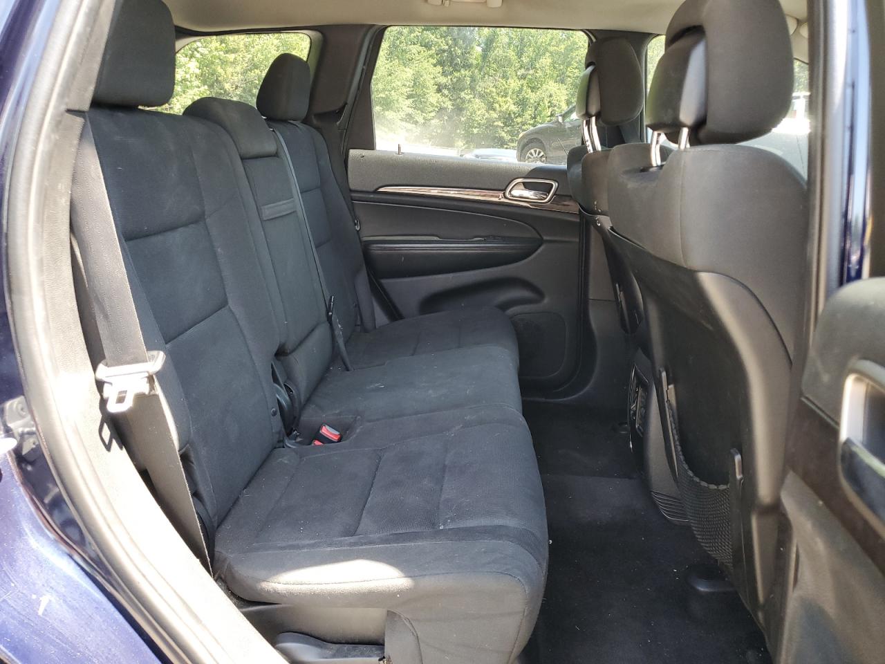 1C4RJEAG4CC237915 2012 Jeep Grand Cherokee Laredo