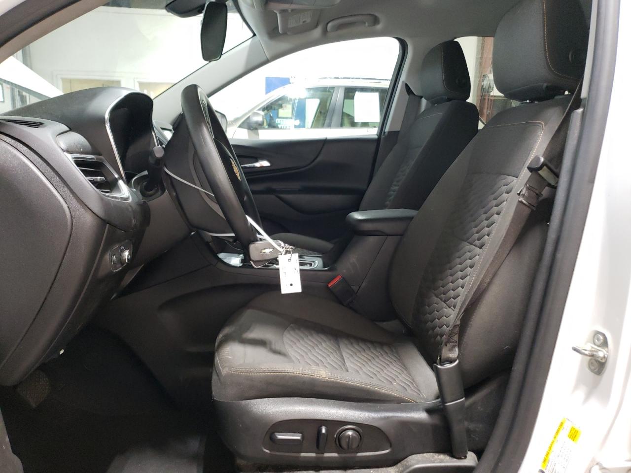 3GNAXJEV4JS571289 2018 Chevrolet Equinox Lt