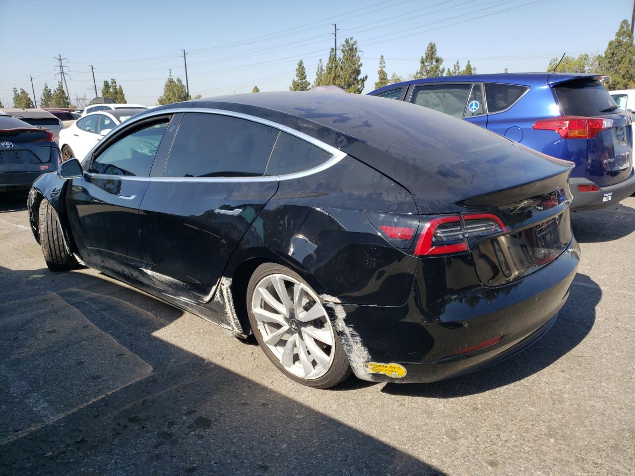 2018 Tesla Model 3 vin: 5YJ3E1EA3JF176274