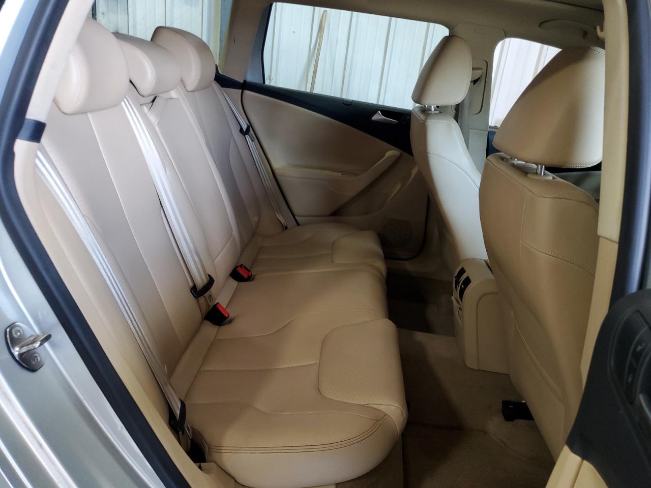 WVWXK73C29E030415 2009 Volkswagen Passat Wagon Turbo