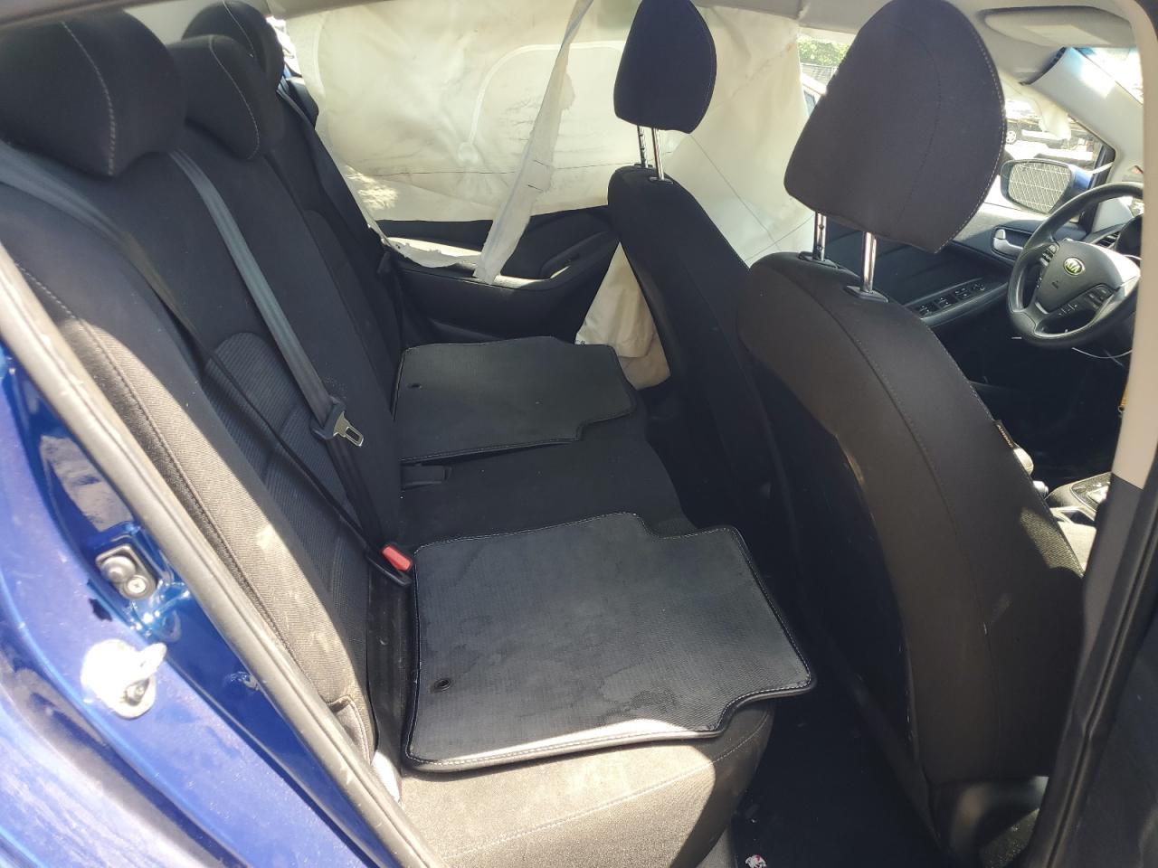 3KPFK4A7XJE281353 2018 Kia Forte Lx