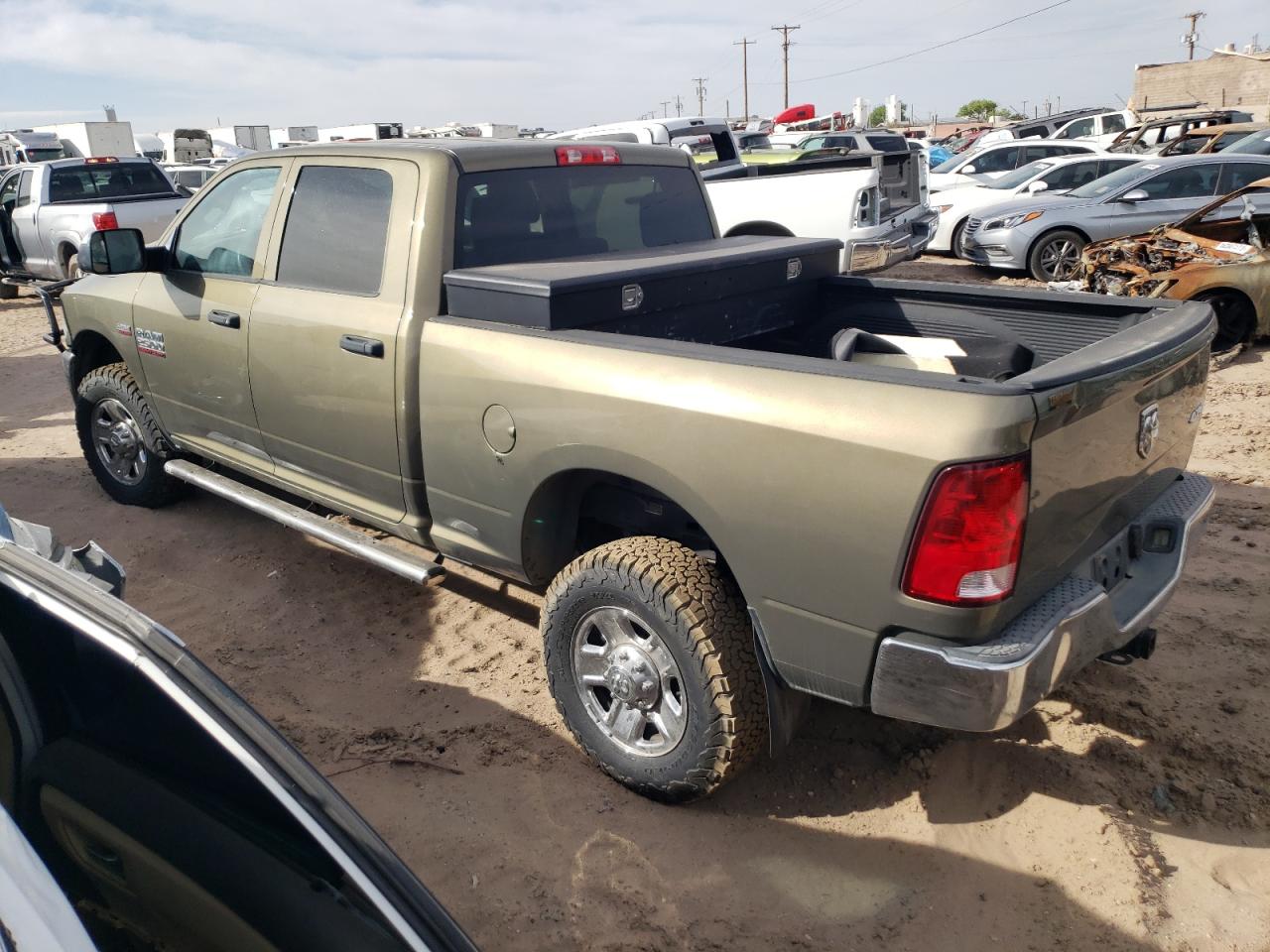 2015 Ram 2500 St vin: 3C6UR5CJ2FG646225