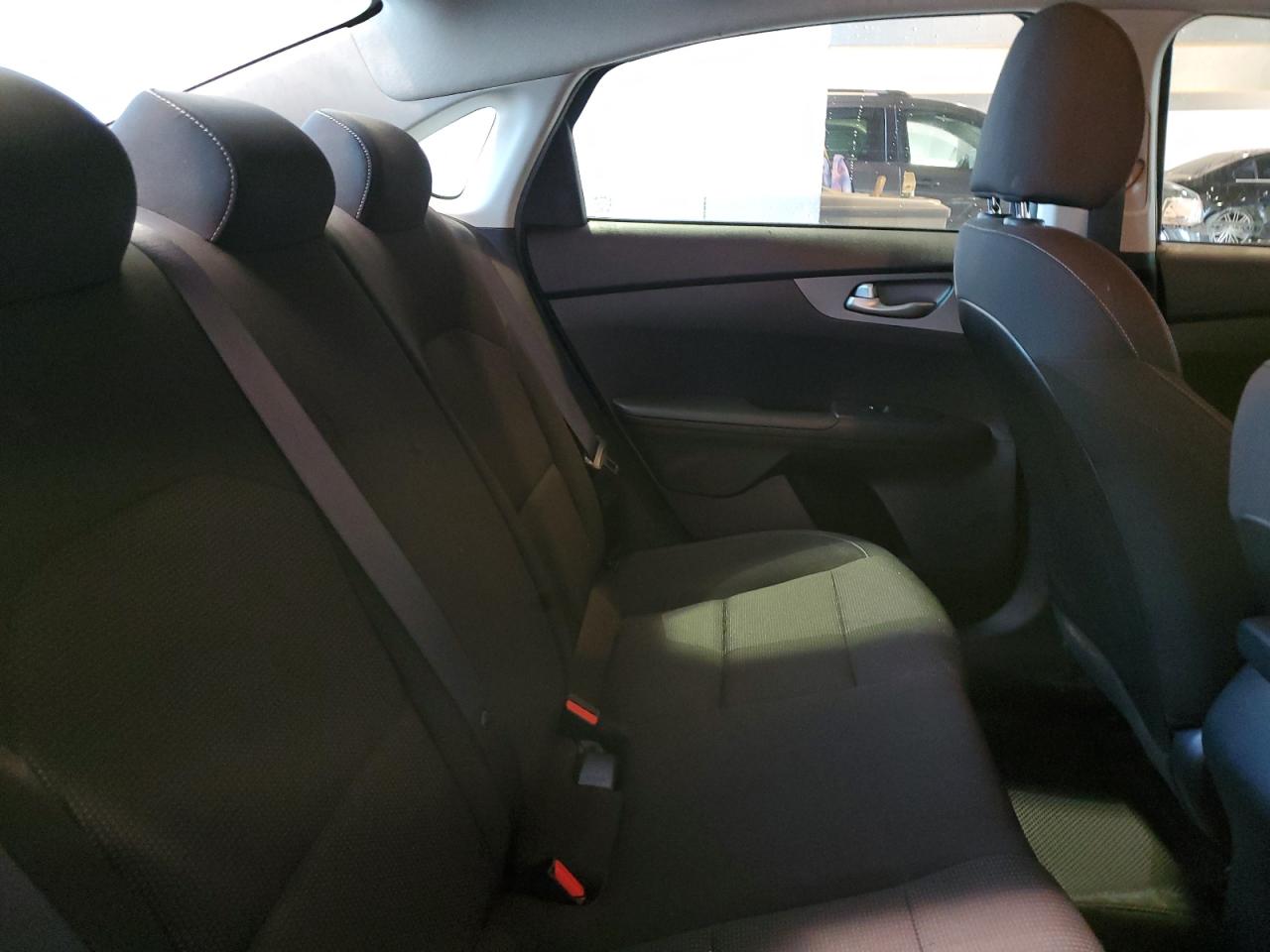 3KPF24AD7ME299092 2021 Kia Forte Fe