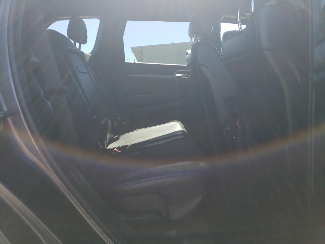 1C4RJFAG3JC222776 2018 Jeep Grand Cherokee Laredo