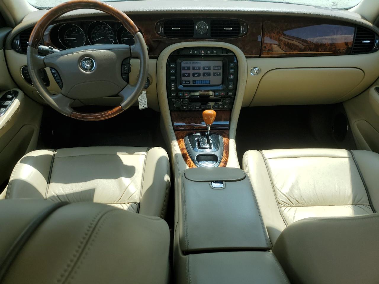SAJWA82C16TH02689 2006 Jaguar Super V8