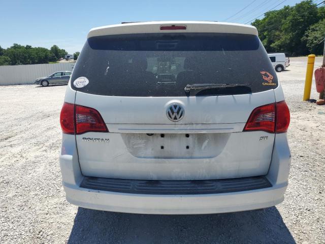 2C4RVABG2DR725023 2013 Volkswagen Routan Se