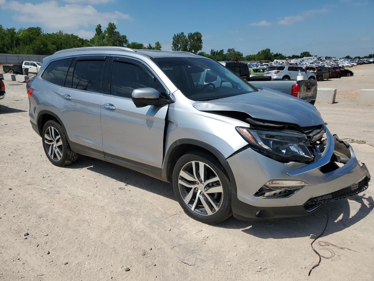 5FNYF6H93HB078843 2017 Honda Pilot Touring