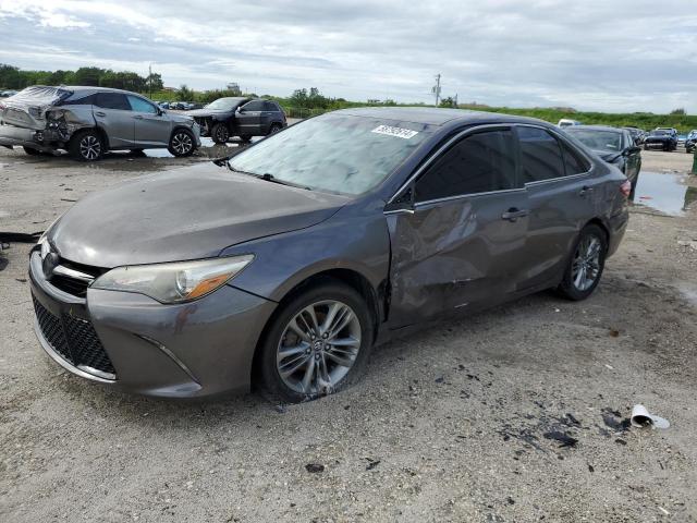 VIN 4T1BF1FK1GU601521 2016 Toyota Camry, LE no.1