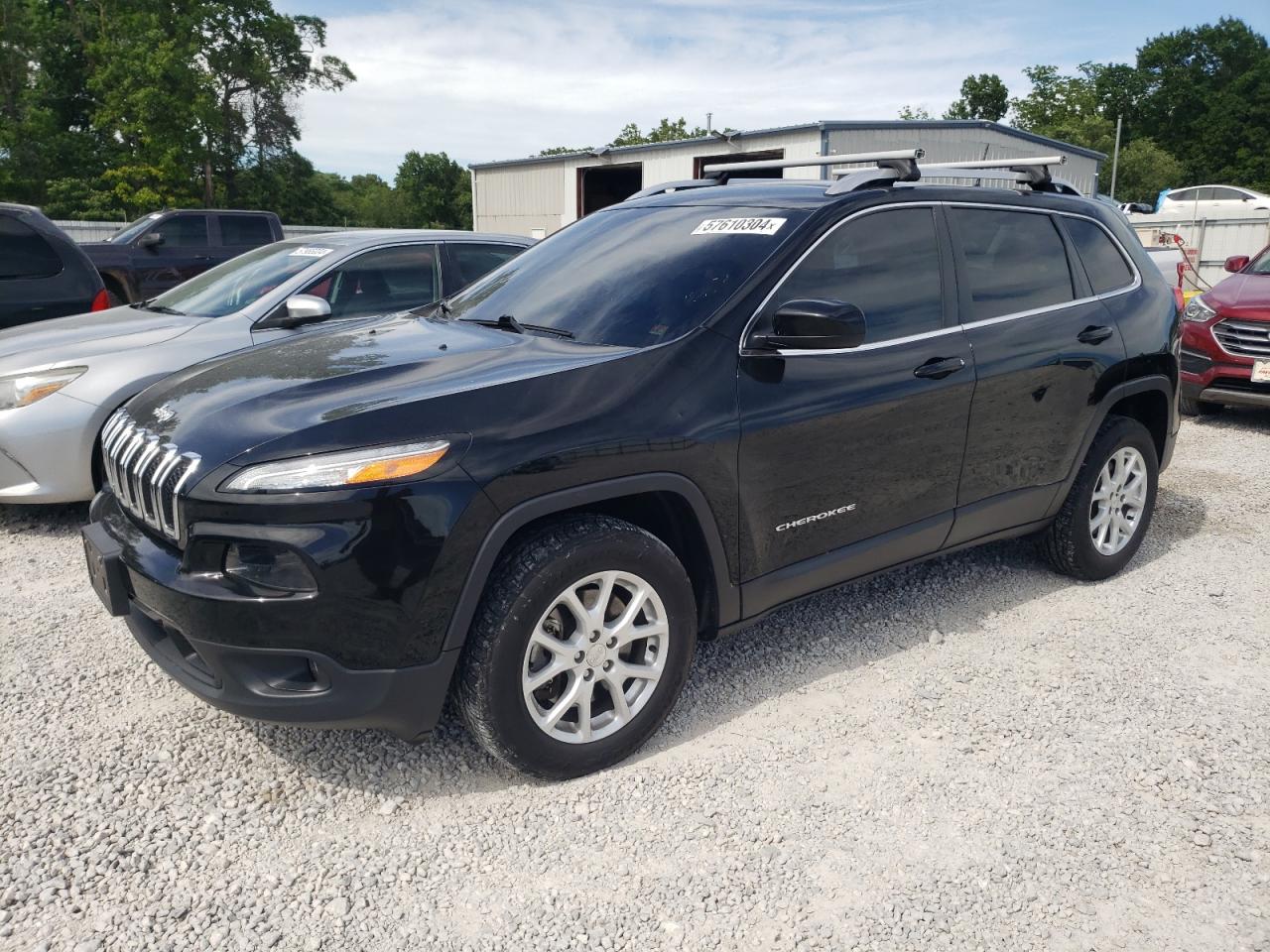 2018 Jeep Cherokee Latitude vin: 1C4PJMCB9JD545334