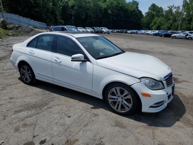 VIN WDDGF8AB2DR273640 2013 Mercedes-Benz C-Class, 3... no.4