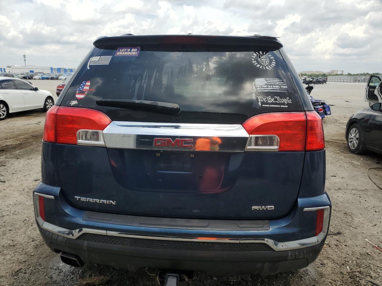 2GKFLTEK5G6122811 2016 GMC Terrain Sle