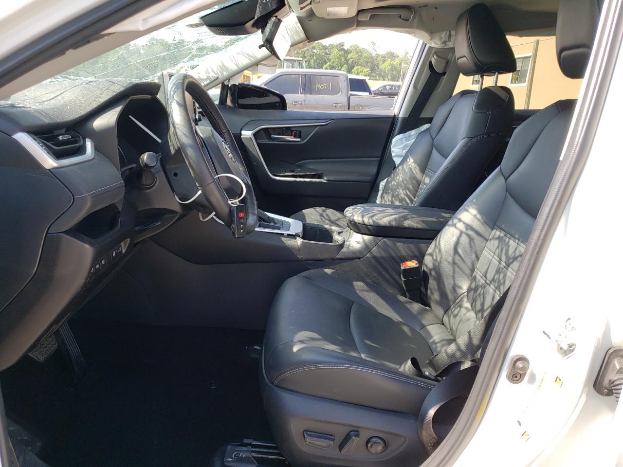 2T3C1RFV2NW206103 2022 Toyota Rav4 Xle Premium