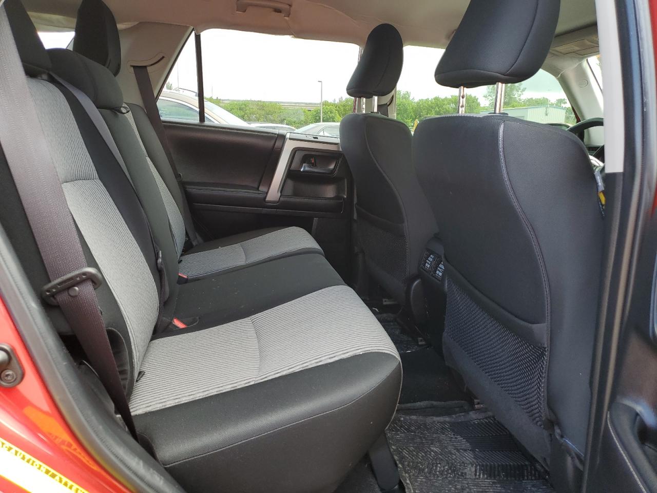 JTEZU5JRXJ5172428 2018 Toyota 4Runner Sr5