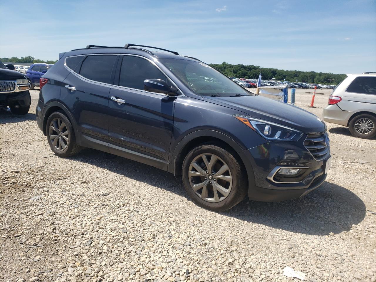 2017 Hyundai Santa Fe Sport vin: 5XYZU4LA1HG502786