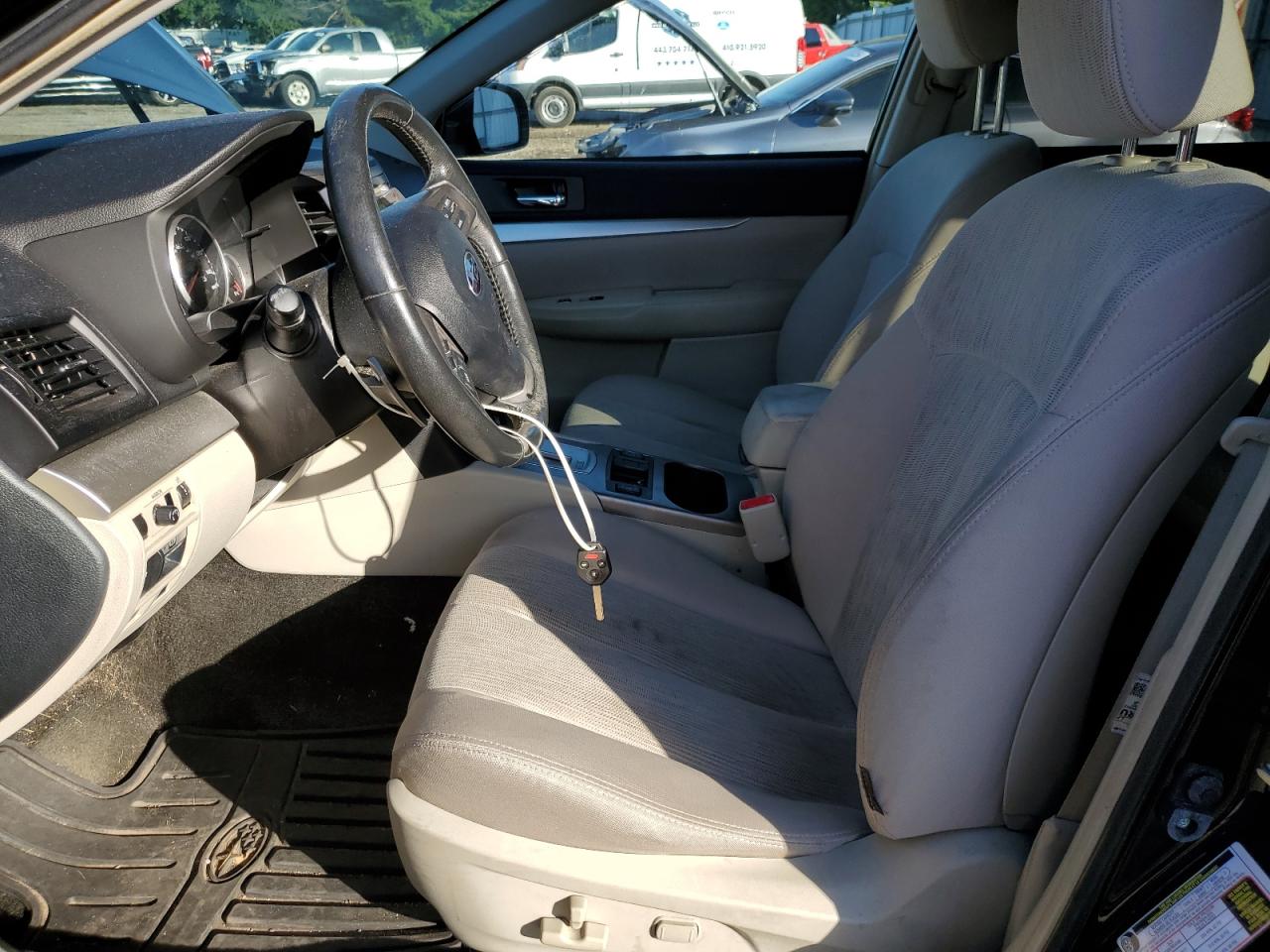 4S4BRBCC8D3270772 2013 Subaru Outback 2.5I Premium