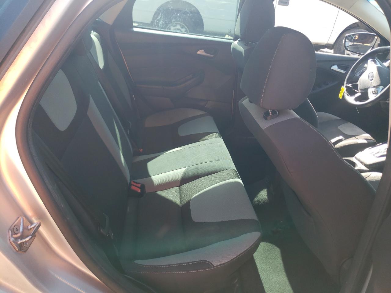 1FADP3F27EL321228 2014 Ford Focus Se