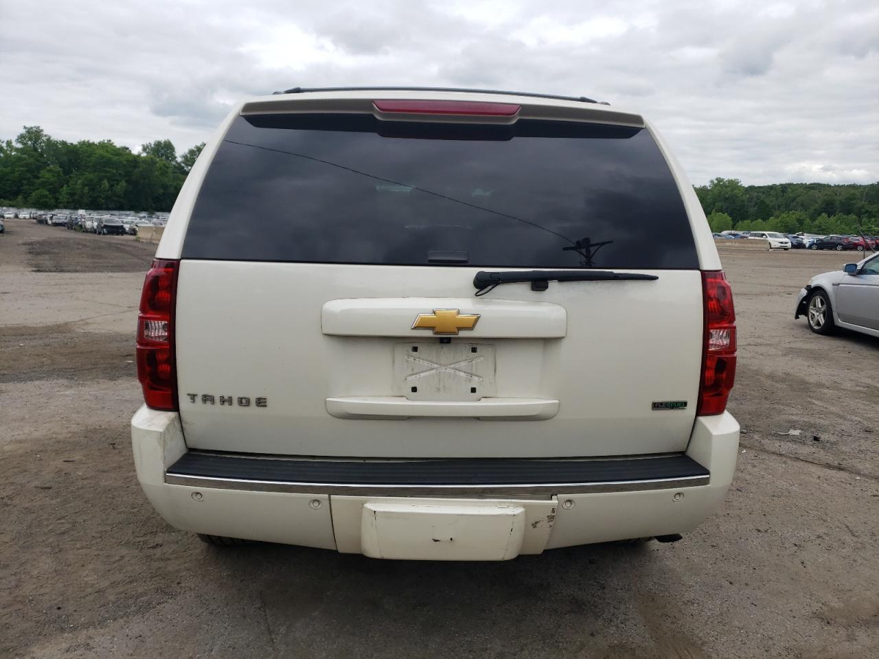 1GNSKCE0XCR100143 2012 Chevrolet Tahoe K1500 Ltz