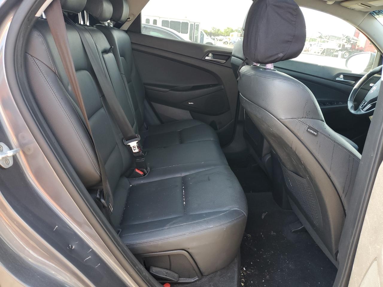 KM8J3CA27HU306397 2017 Hyundai Tucson Limited