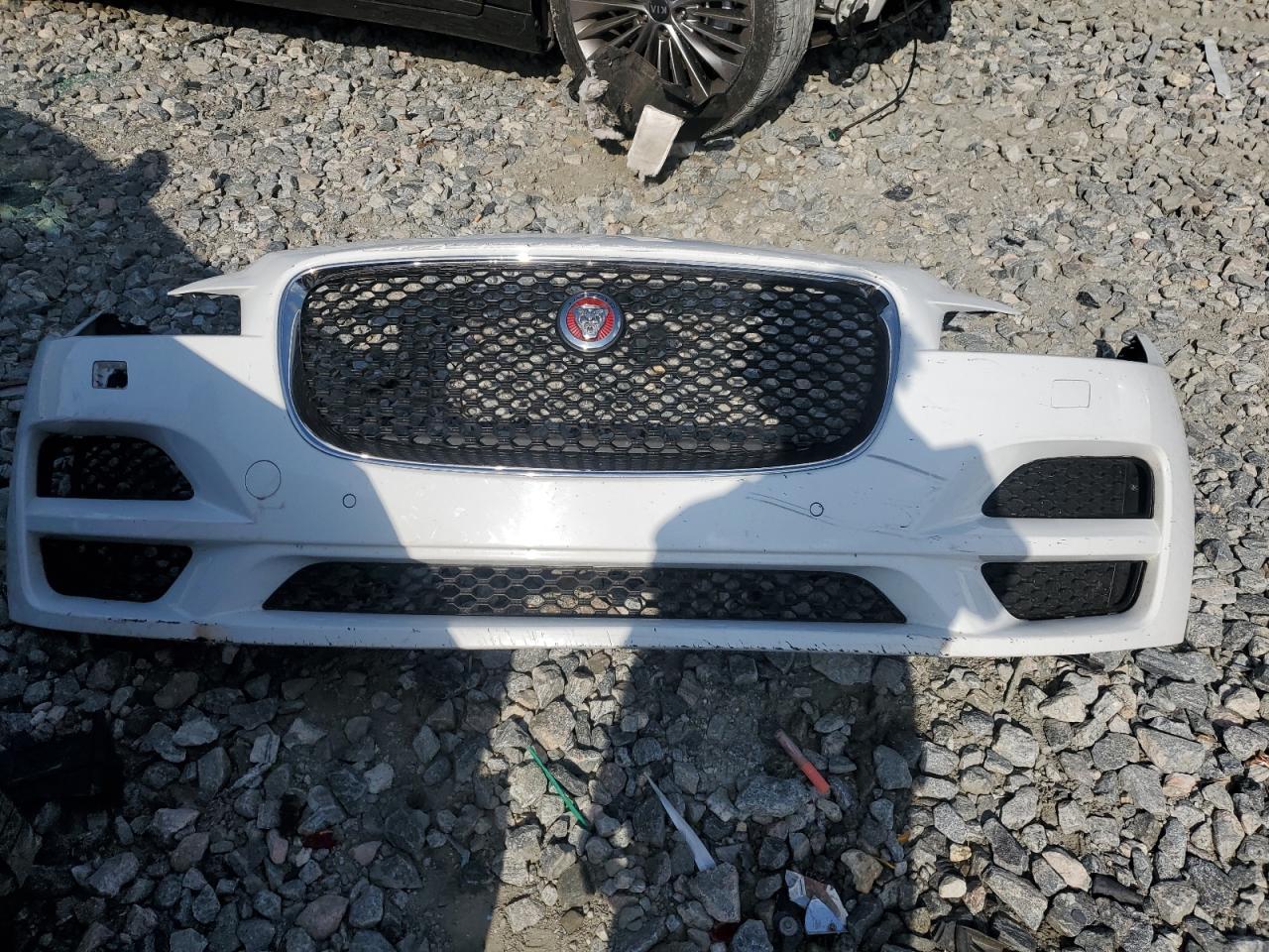 SADCK2FX8JA325437 2018 Jaguar F-Pace Prestige