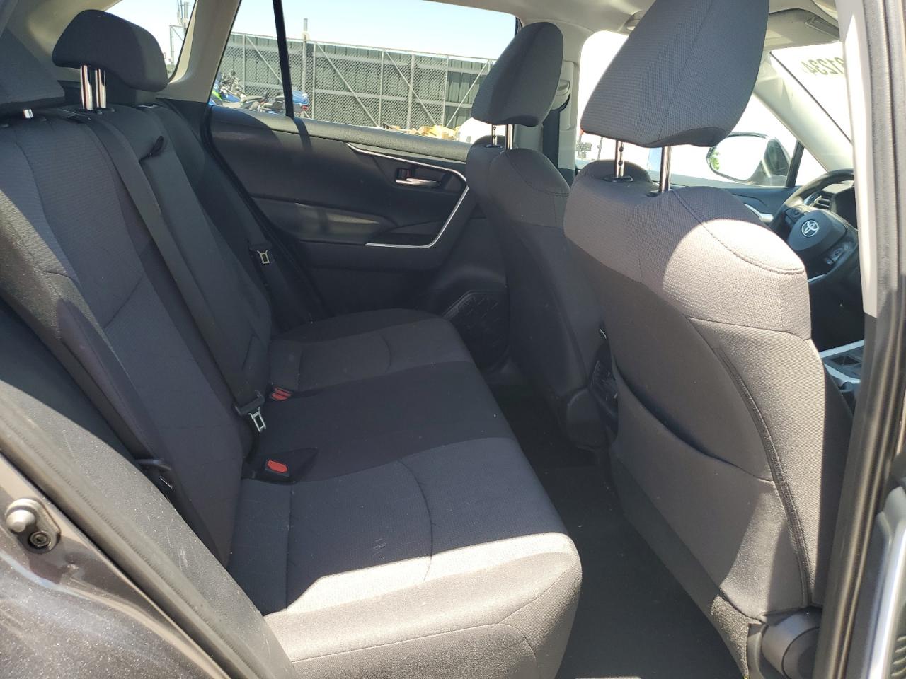 2T3P1RFV0LC074393 2020 Toyota Rav4 Xle