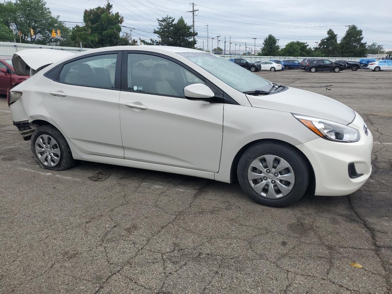 KMHCT4AE8HU262841 2017 Hyundai Accent Se