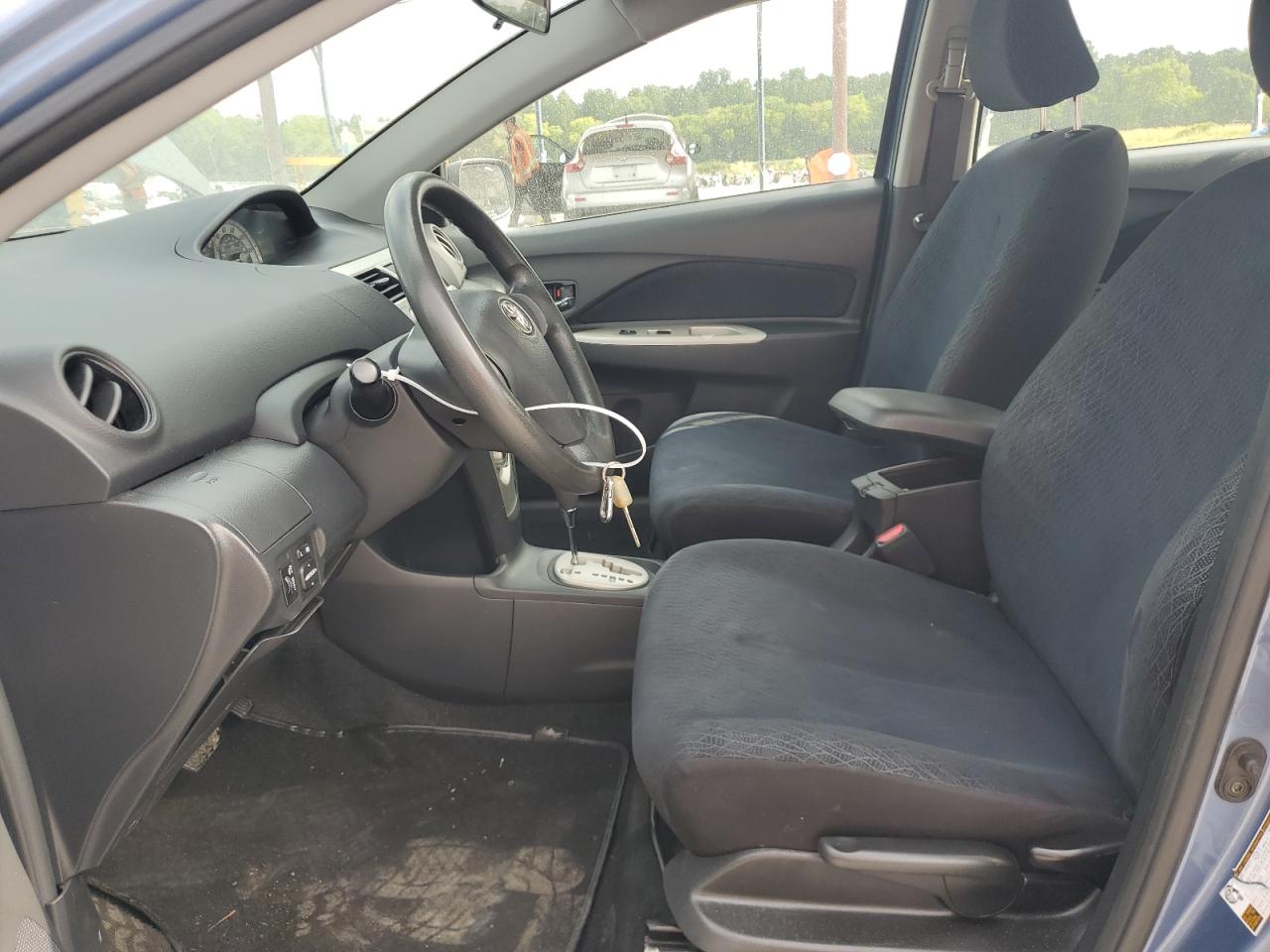 JTDBT923771037952 2007 Toyota Yaris