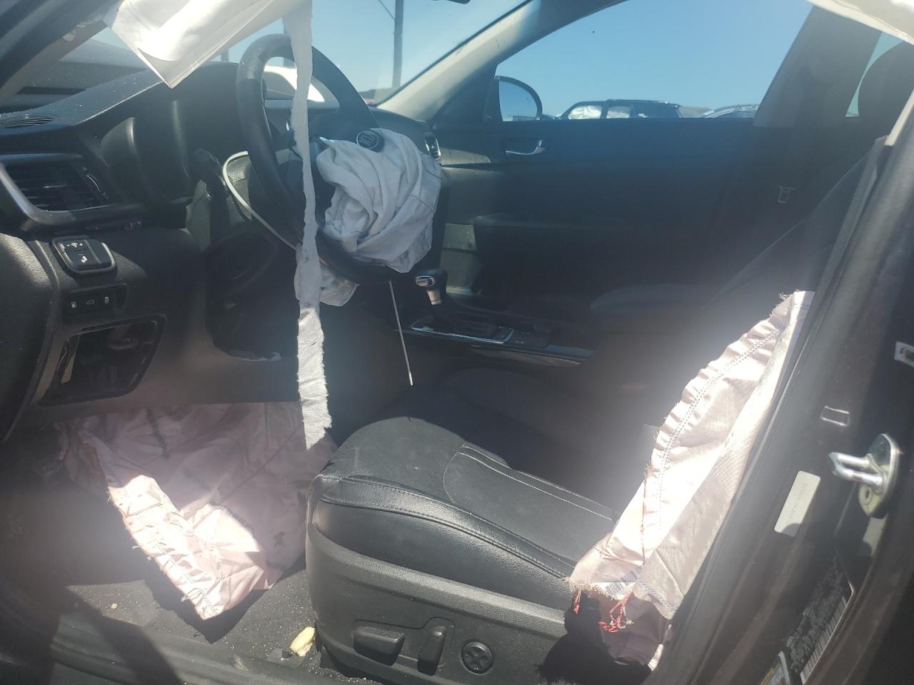 5XXGU4L34JG187646 2018 Kia Optima Ex