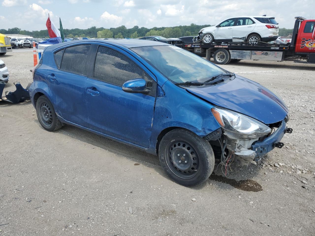 2015 Toyota Prius C vin: JTDKDTB31F1108667